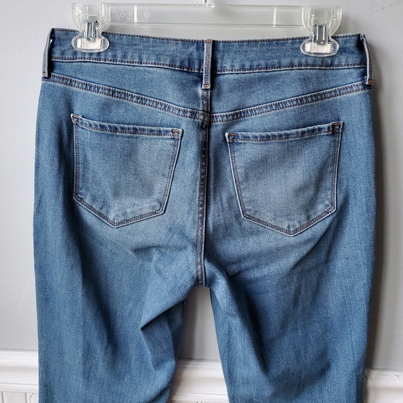 Old Navy Kicker Boot-cut Mid Rise Flare Jeans Size 8 Short - Picture 6 of 13